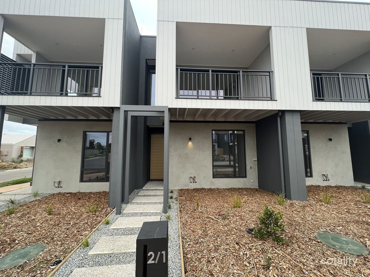 2/1 Wurrak Cres, Torquay, VIC 3228