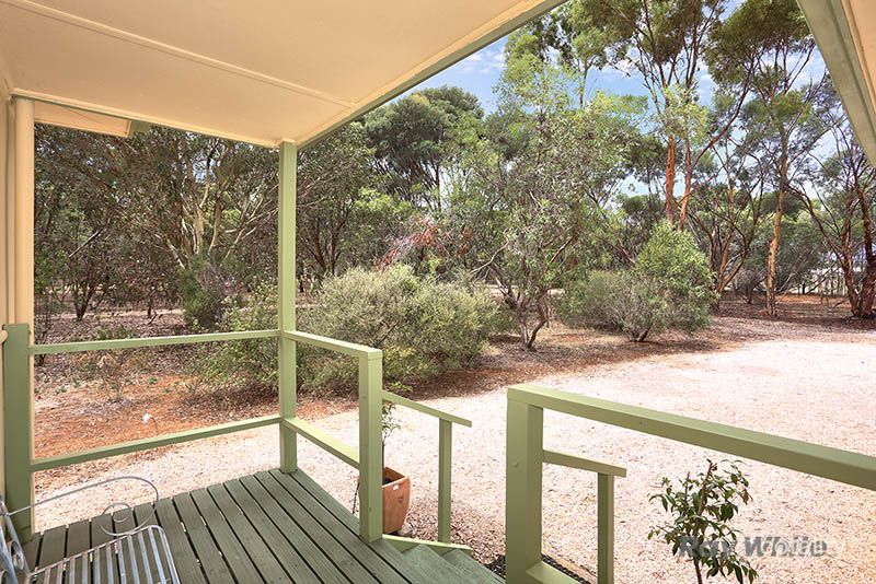 74 Moores Rd, Auburn, SA 5451