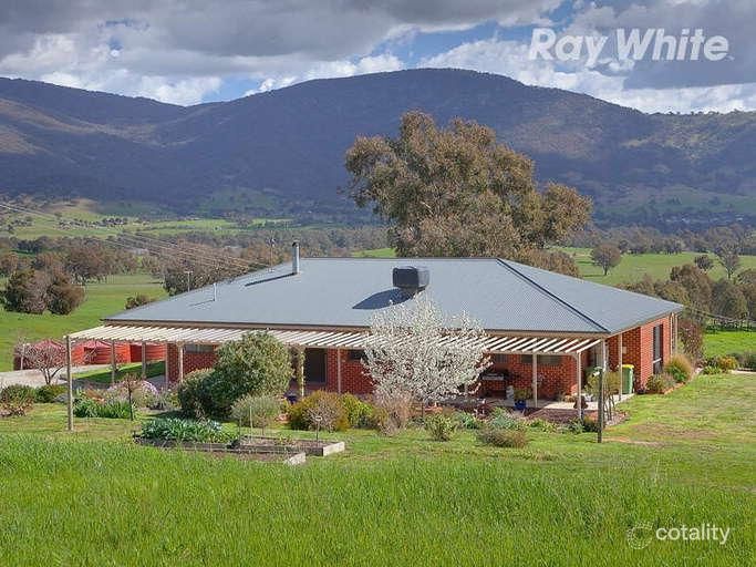 464 Kiewa East Rd, Tangambalanga, VIC 3691