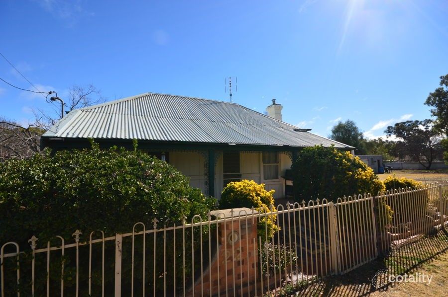 22 Wellington St, Geurie, NSW 2818