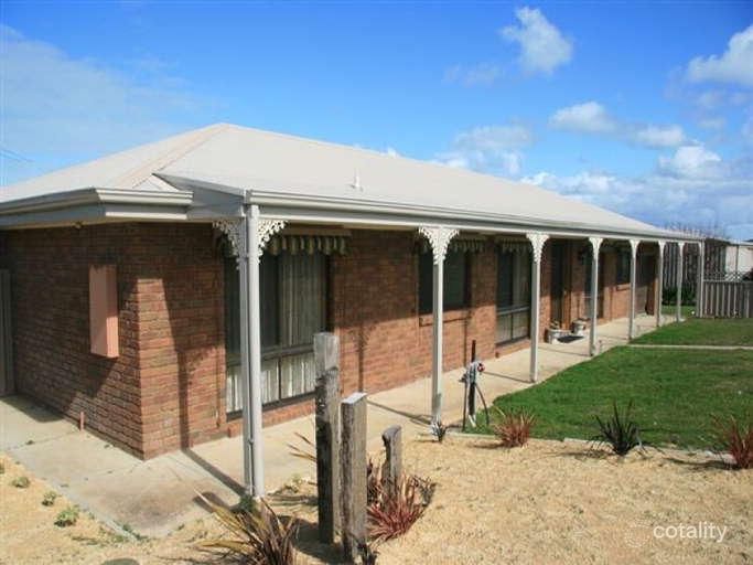 11 Ethel St, Beachport, SA 5280