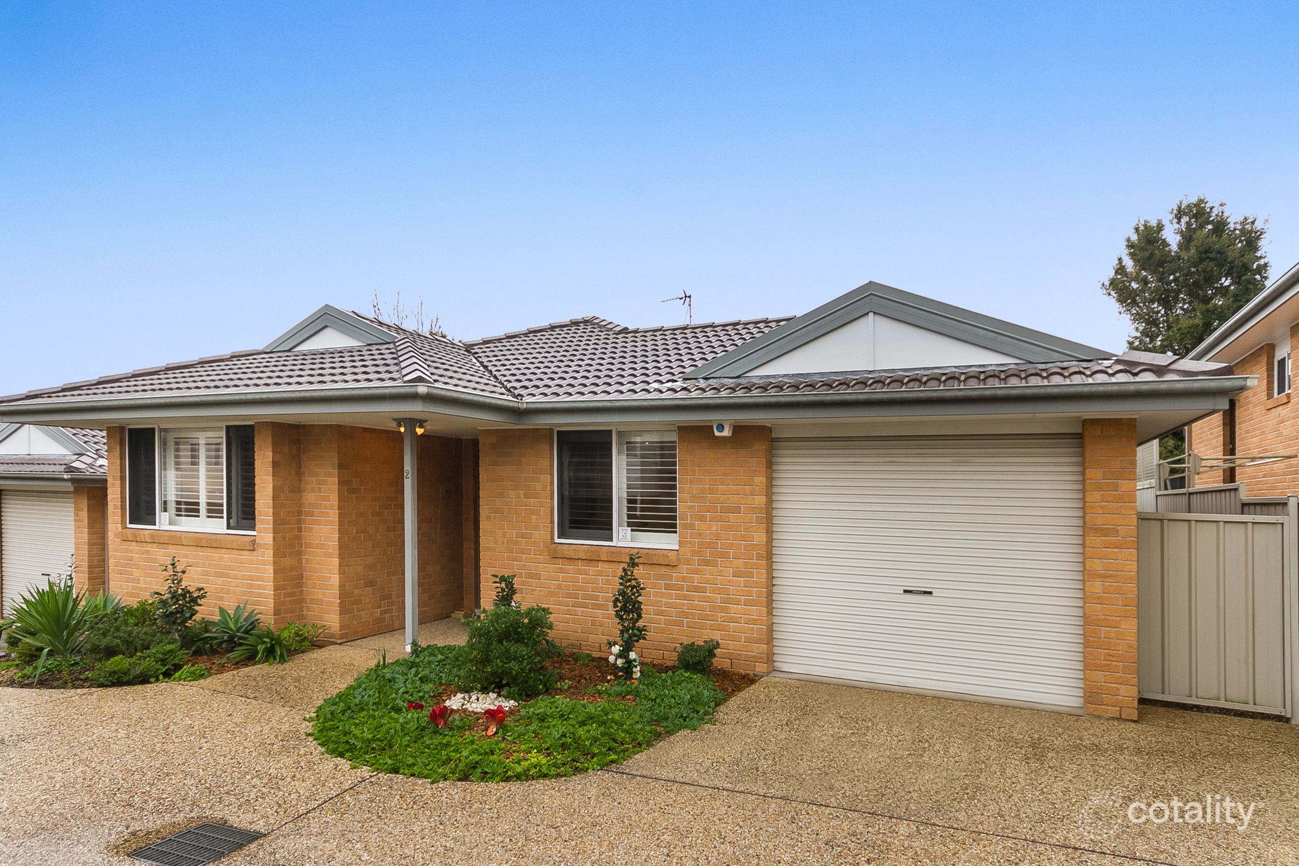 2/14 Berringar Rd, Valentine, NSW 2280