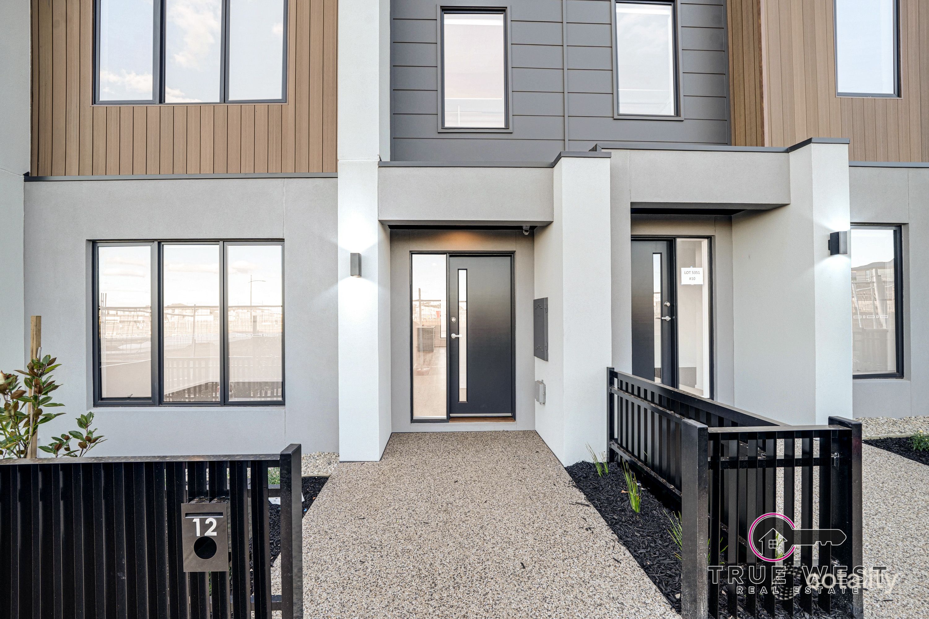 12 Westphalia Walk, Bonnie Brook, VIC 3335