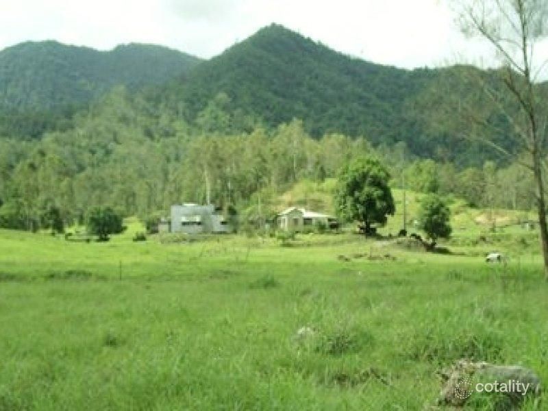 18 Pittionis Rd, Netherdale, QLD 4756