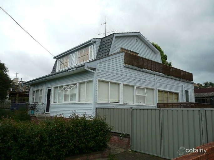 16 Arrow Ave, Figtree, NSW 2525