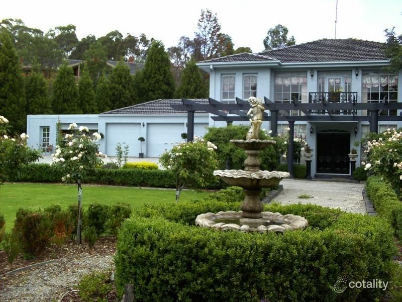 8 Clematis Ct, Warrandyte, VIC 3113