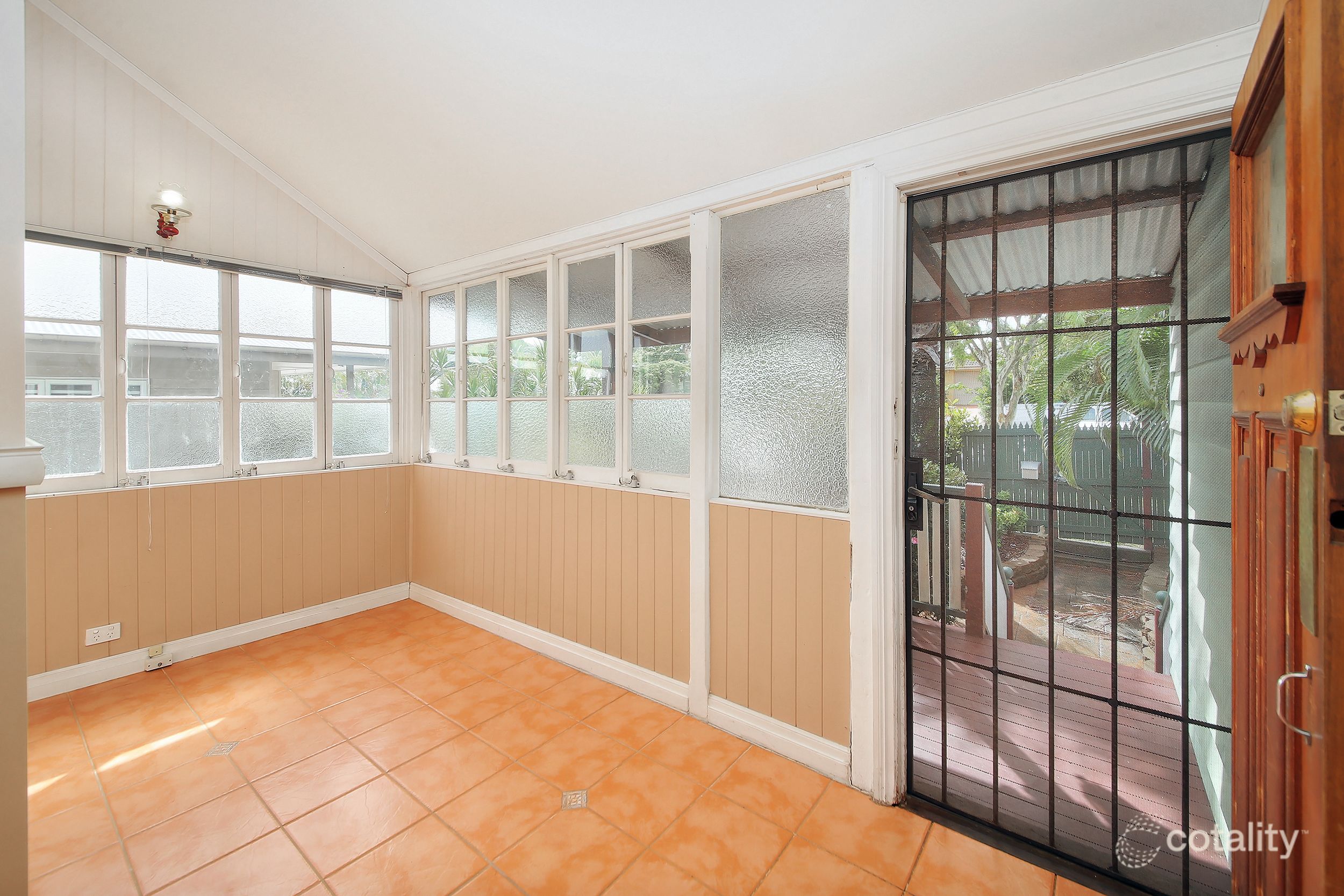 99 Dawson Rd, Upper Mount Gravatt, QLD 4122