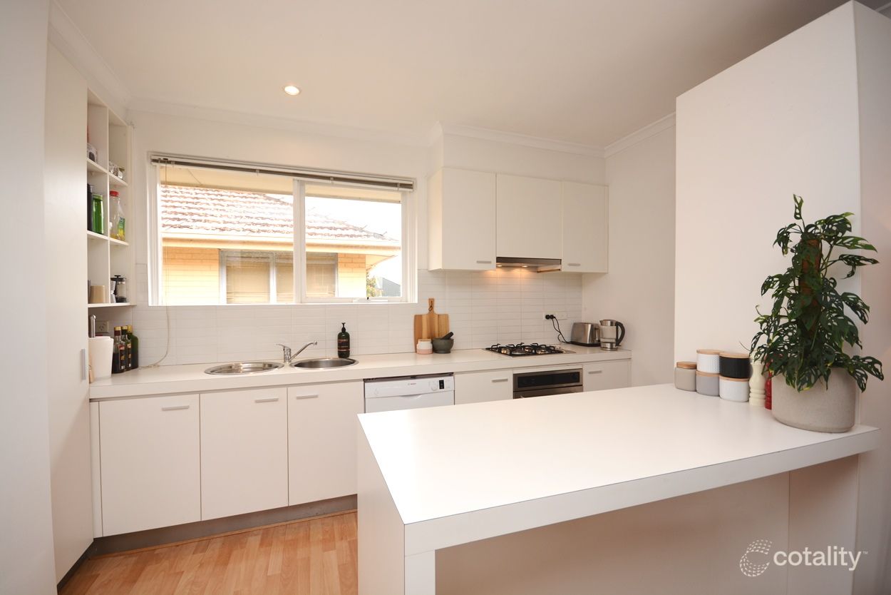 3/6 Ripon Gr, Elsternwick, VIC 3185