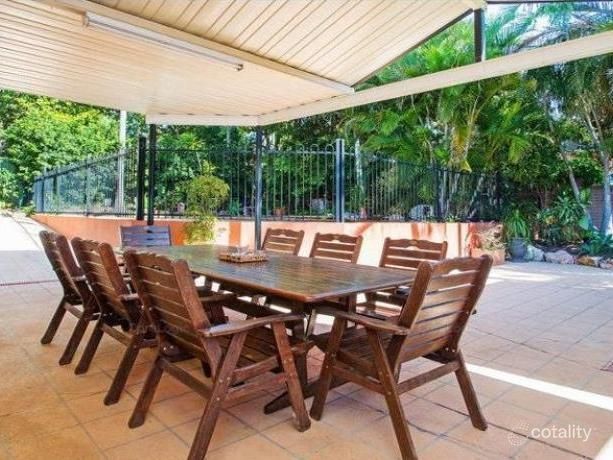 107 Ham Rd, Mansfield, QLD 4122