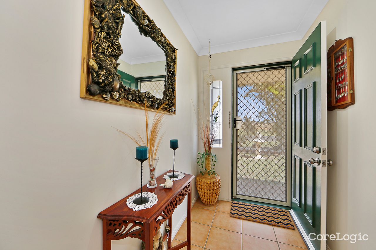 128 Clearview Ave, Thabeban, QLD 4670