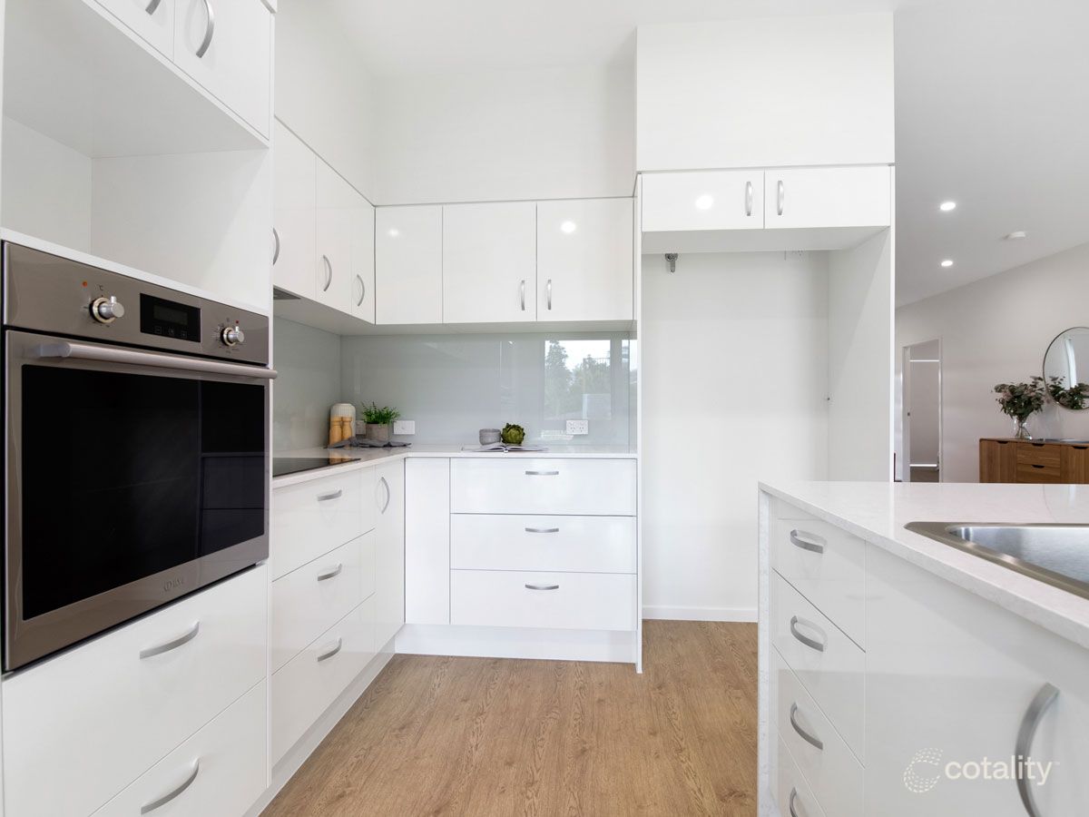 105/18 Camp Mountain Rd, Samford Village, QLD 4520