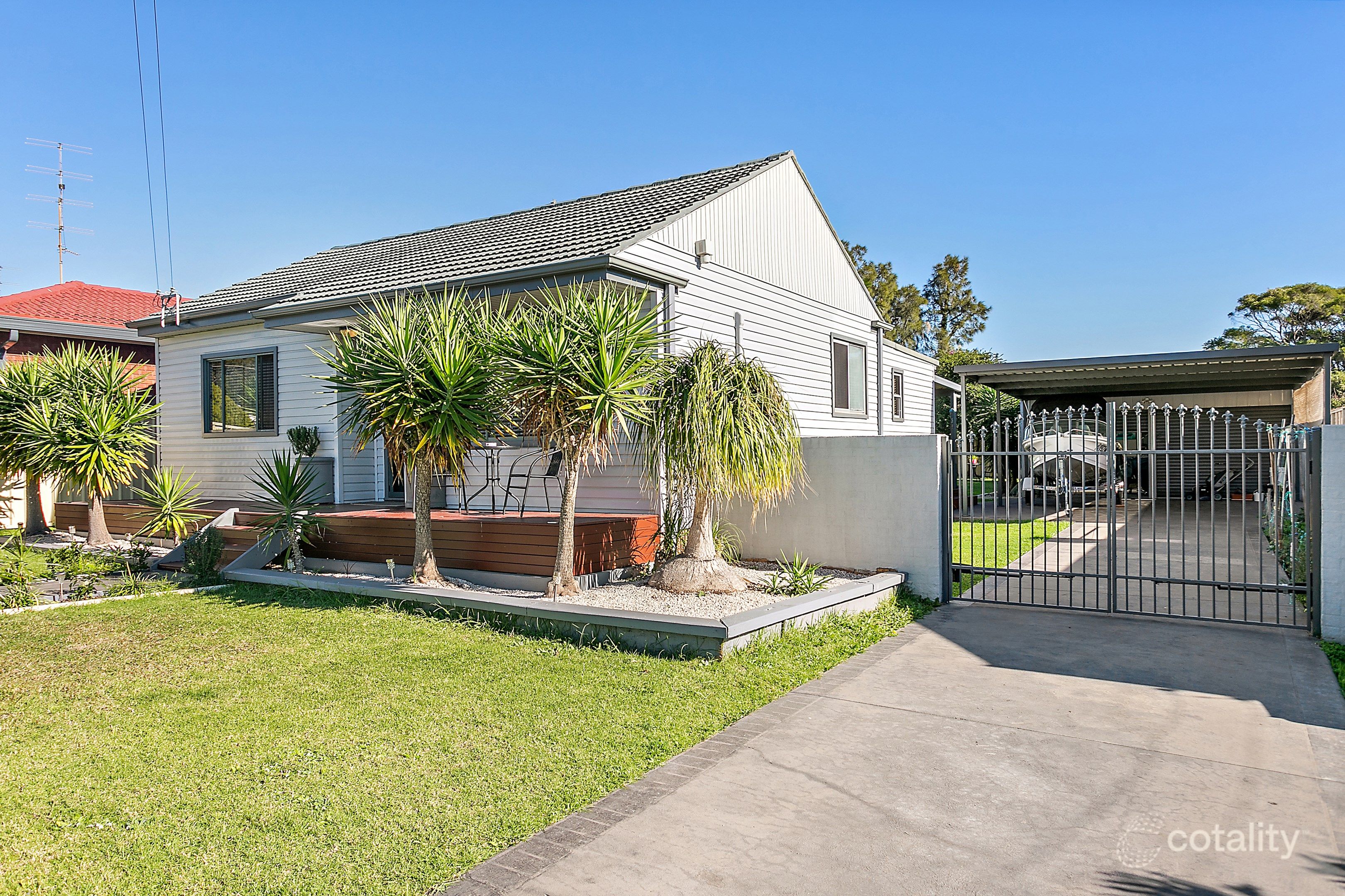 7 David Ave, Oak Flats, NSW 2529