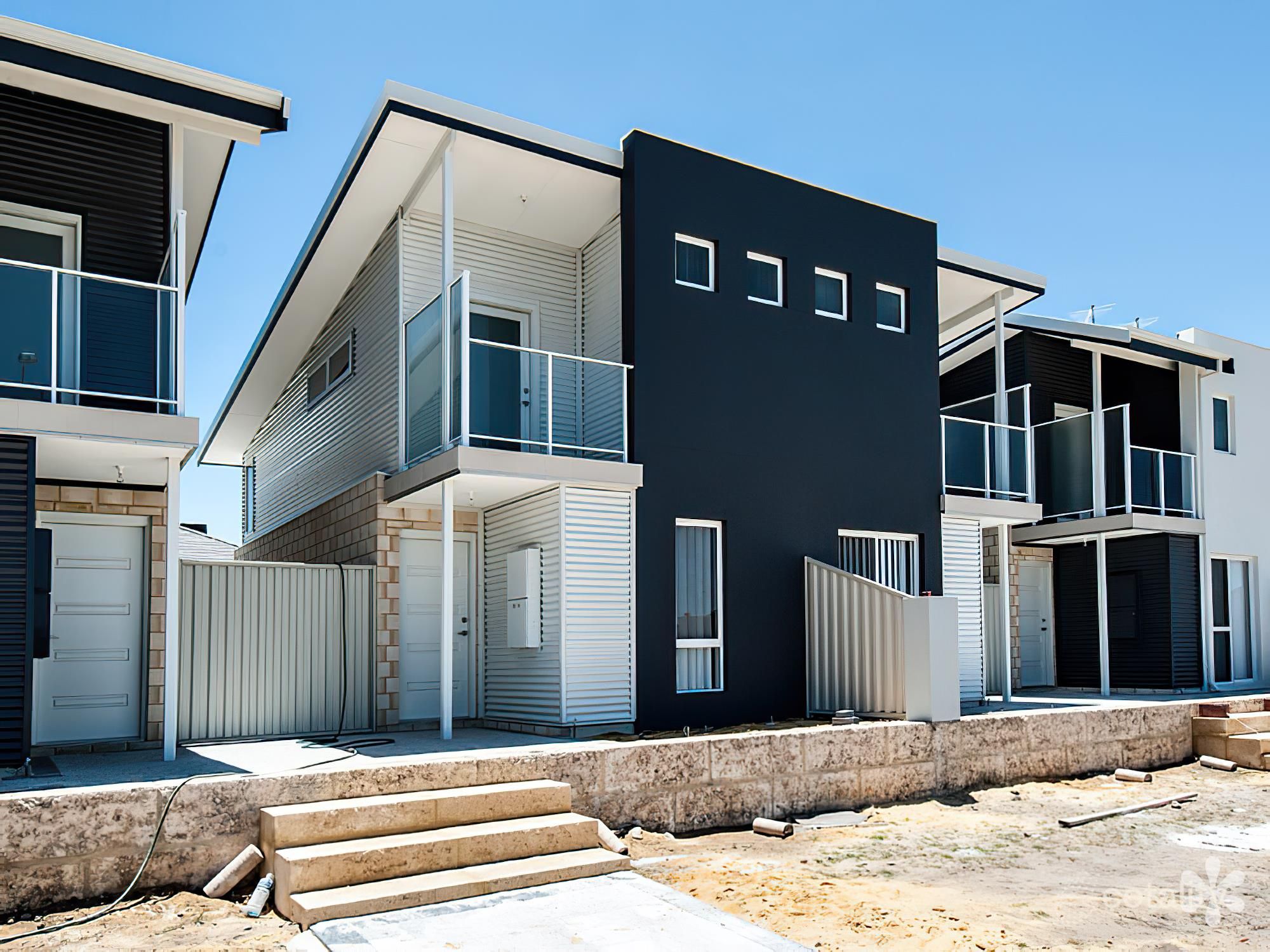 3/1 Positano Cres, Yangebup, WA 6164