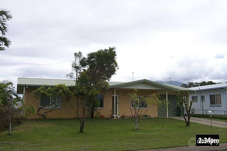 6 Phoenix St, White Rock, QLD 4868