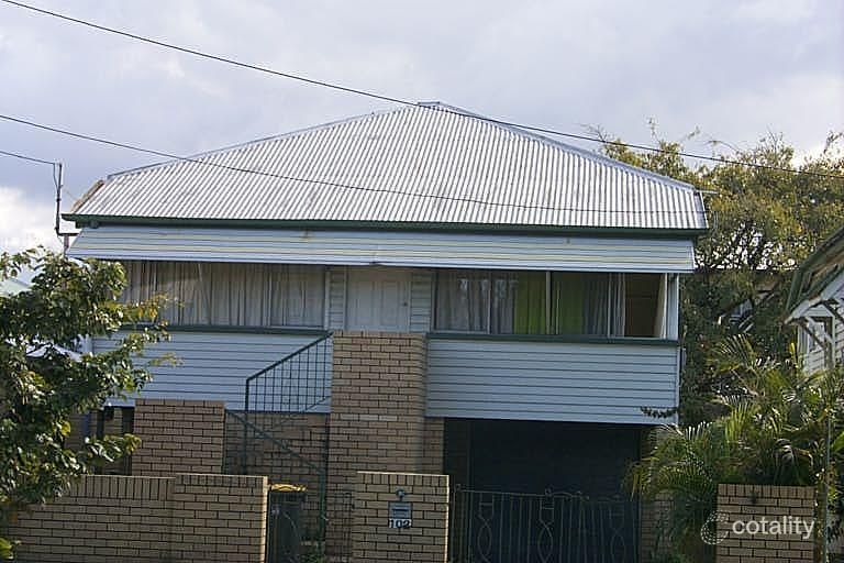 102 Nudgee Rd, Hamilton, QLD 4007