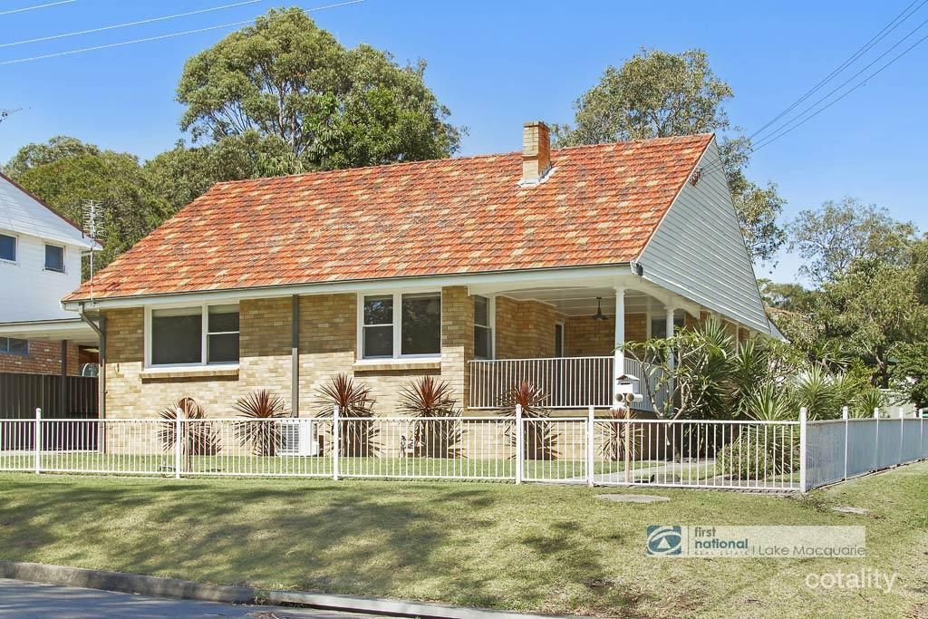 14 Laycock St, Carey Bay, NSW 2283