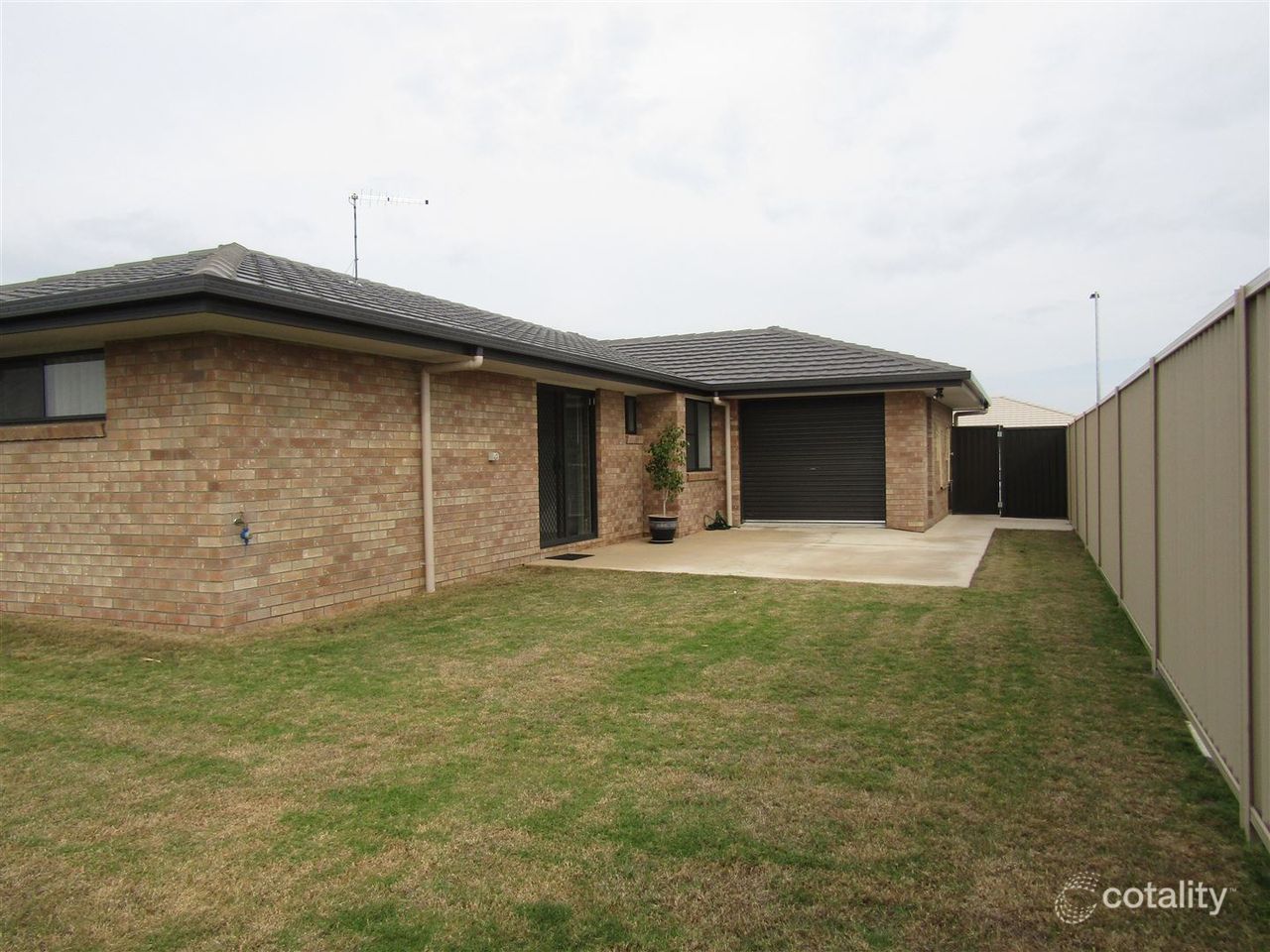 6 Eel Pl, Bongaree, QLD 4507