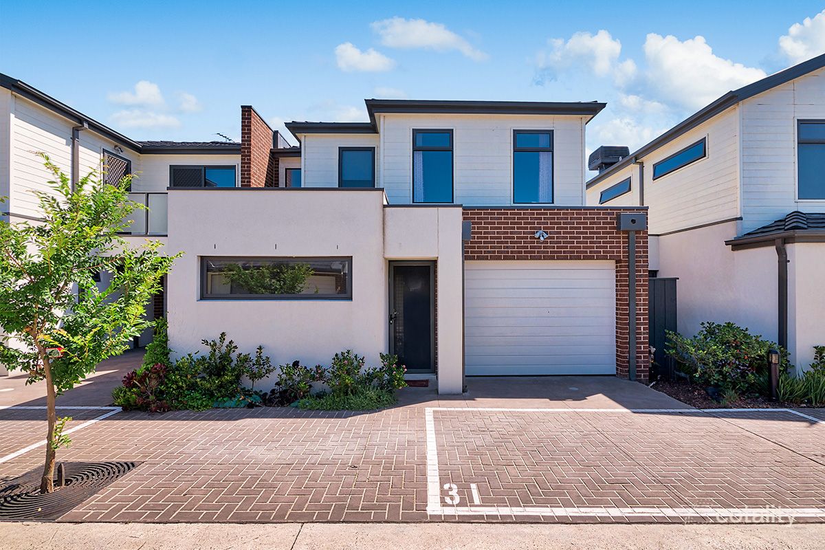 31/17 Golden Elm Way, Lyndhurst, VIC 3975