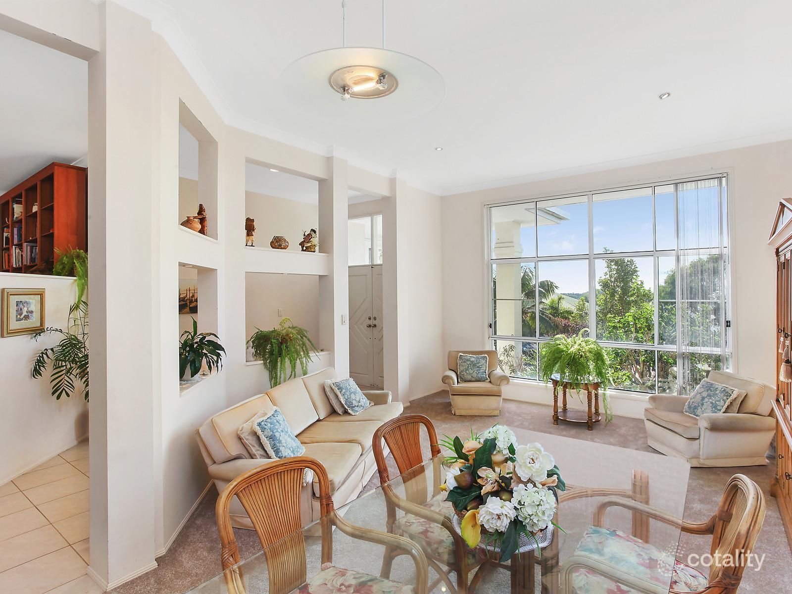 18 Tralee Dr, Banora Point, NSW 2486