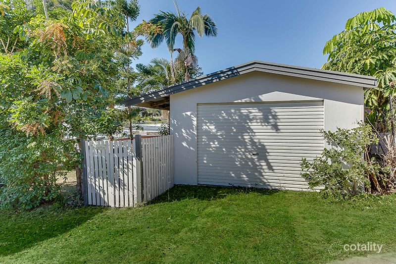20 Ocean Pde, Cooee Bay, QLD 4703