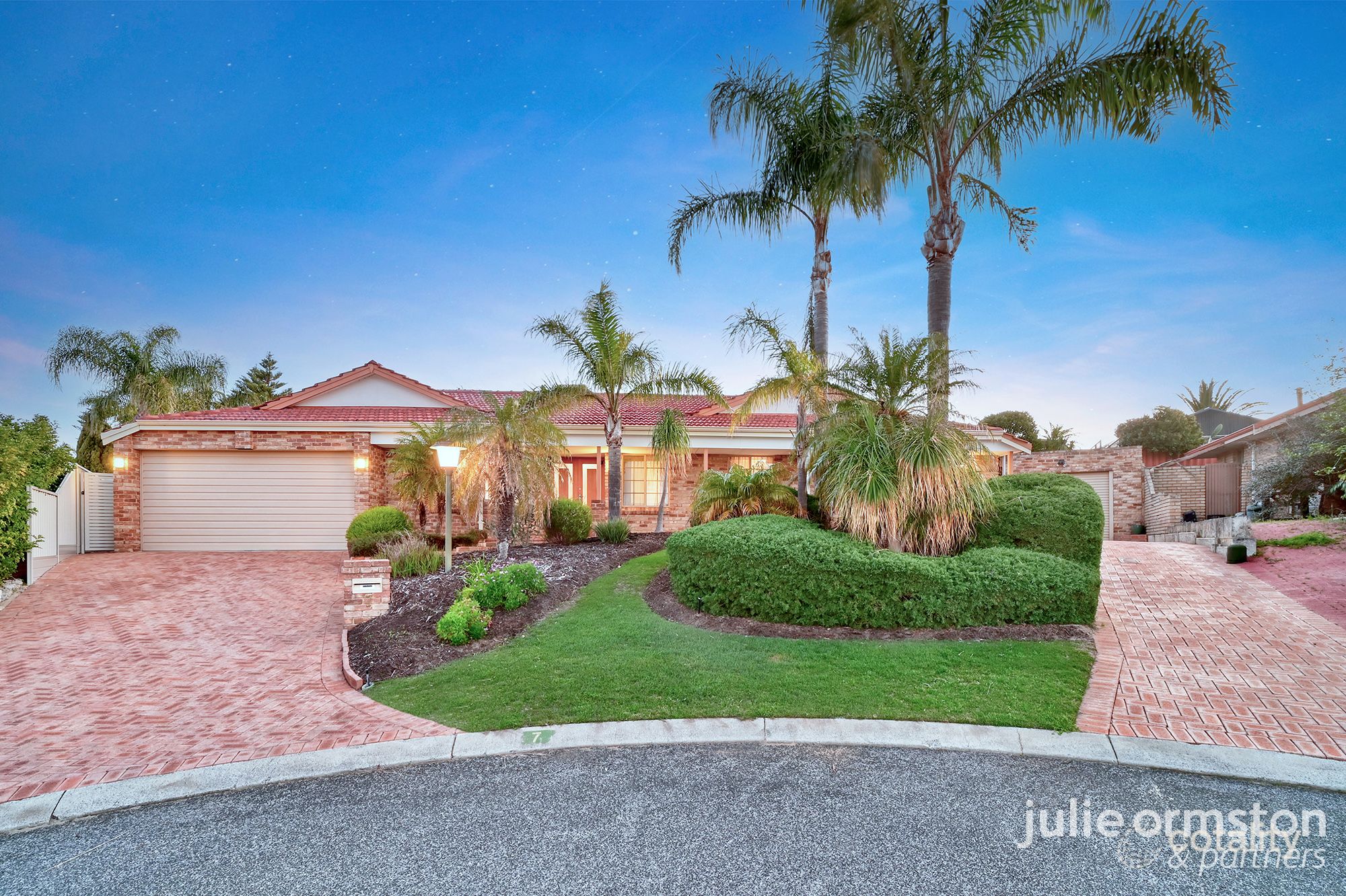 7 Oakland Cl, Woodvale, WA 6026