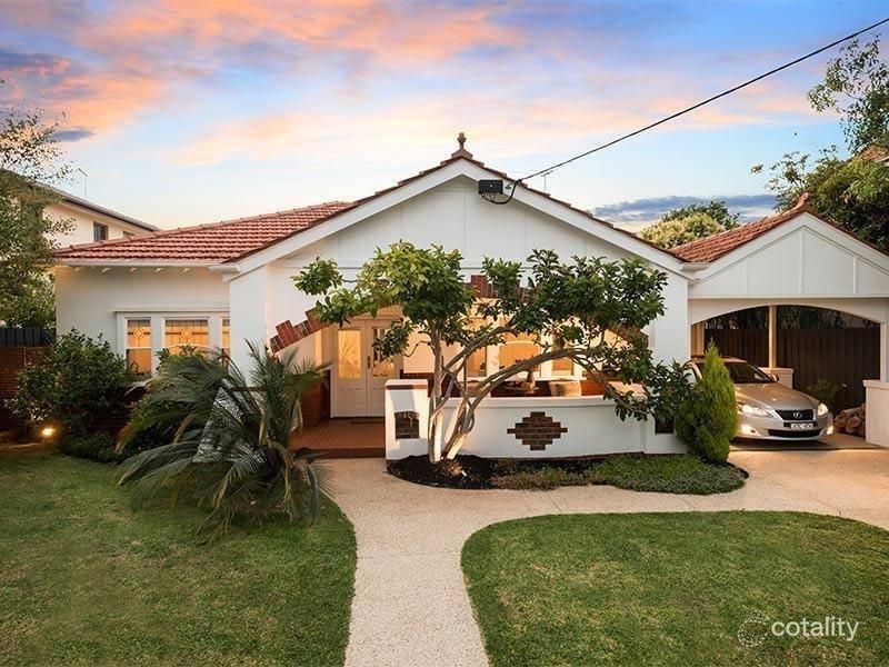 33 Capitol Ave, Mckinnon, VIC 3204