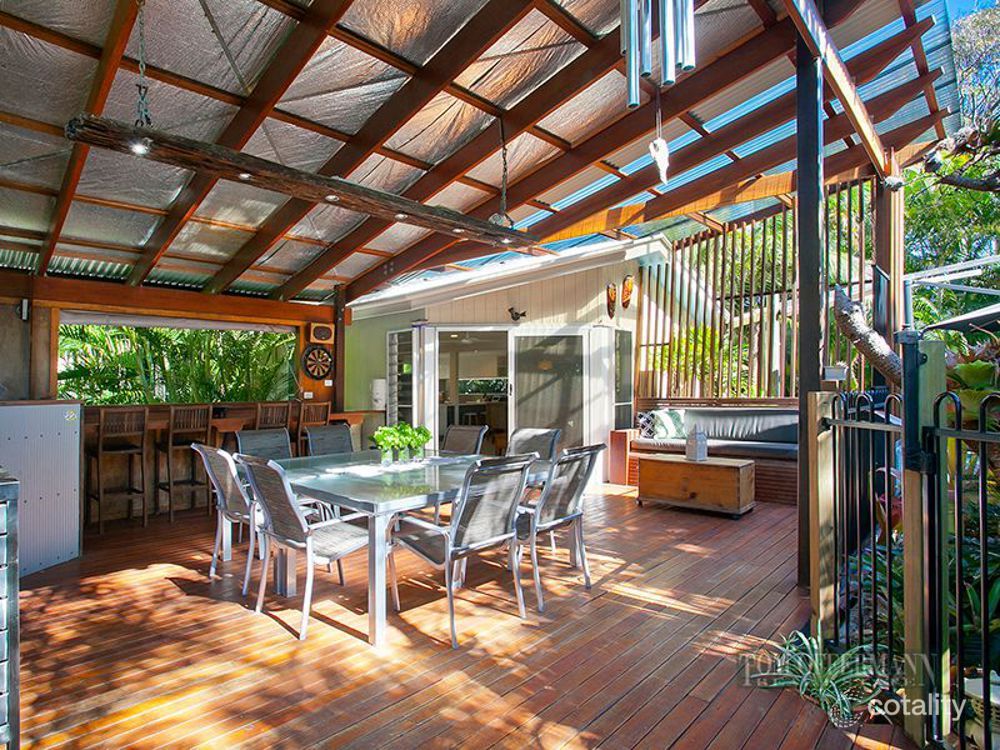 2 Cherrywood Cl, Marcus Beach, QLD 4573