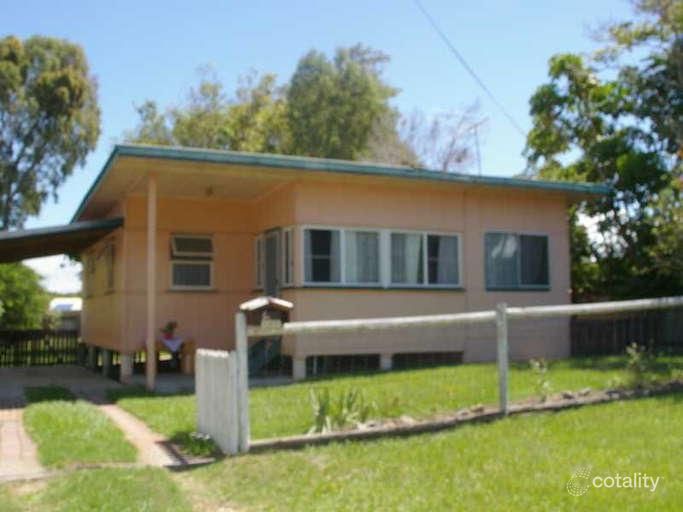 6 Lalroy St, Beachmere, QLD 4510