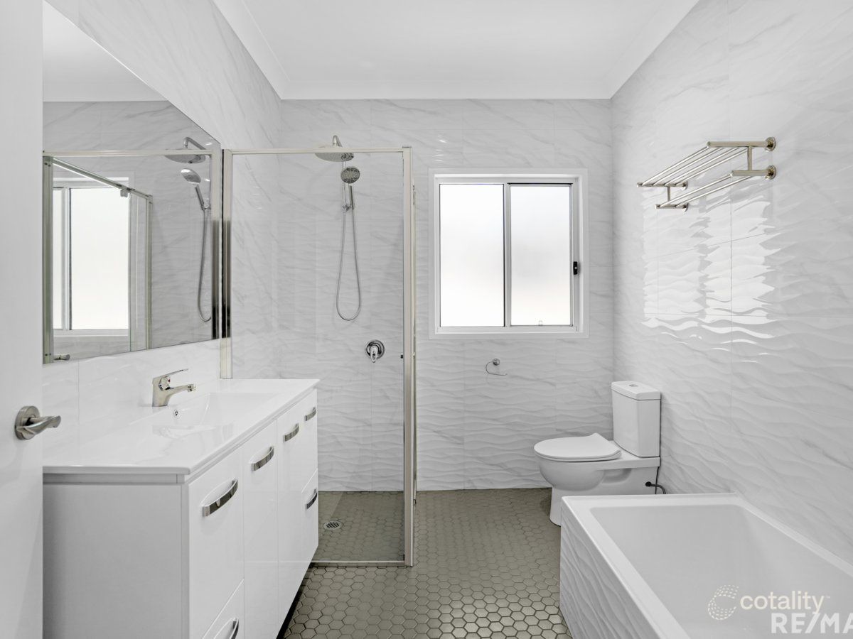 11b Princess Pl, Tallai, QLD 4213