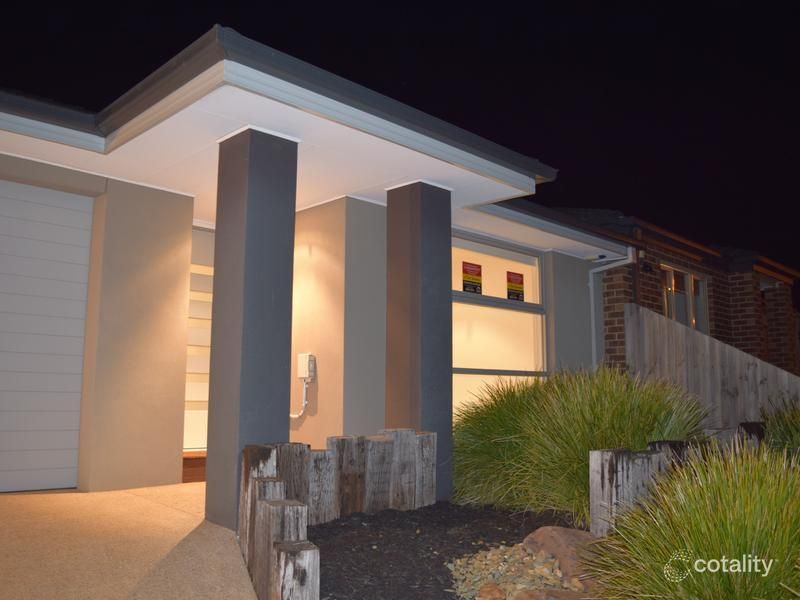 17 Nest Cct, Cranbourne East, VIC 3977