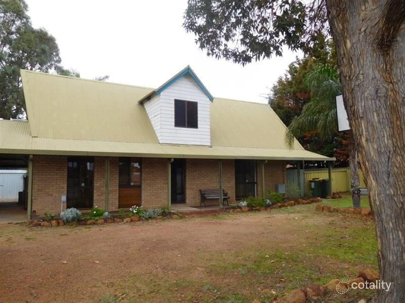 2 Lorikeet Ct, Greenfields, WA 6210