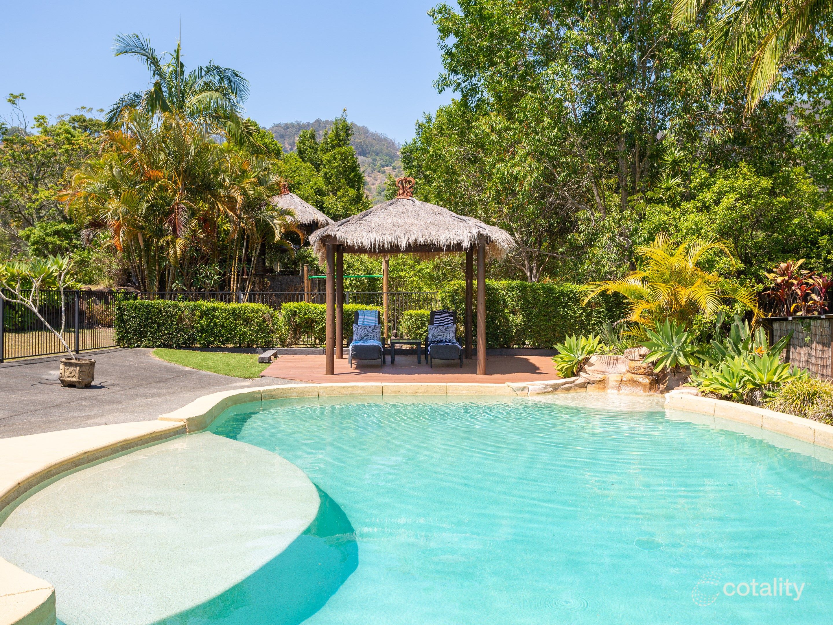 9 Des Quinlan Cres, Tallebudgera, QLD 4228