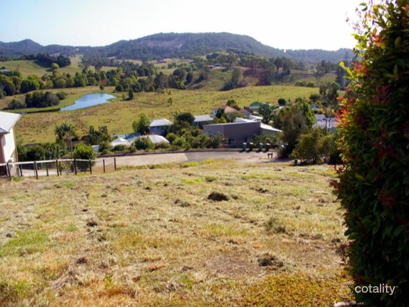 8 Sandra Pl, Highworth, QLD 4560