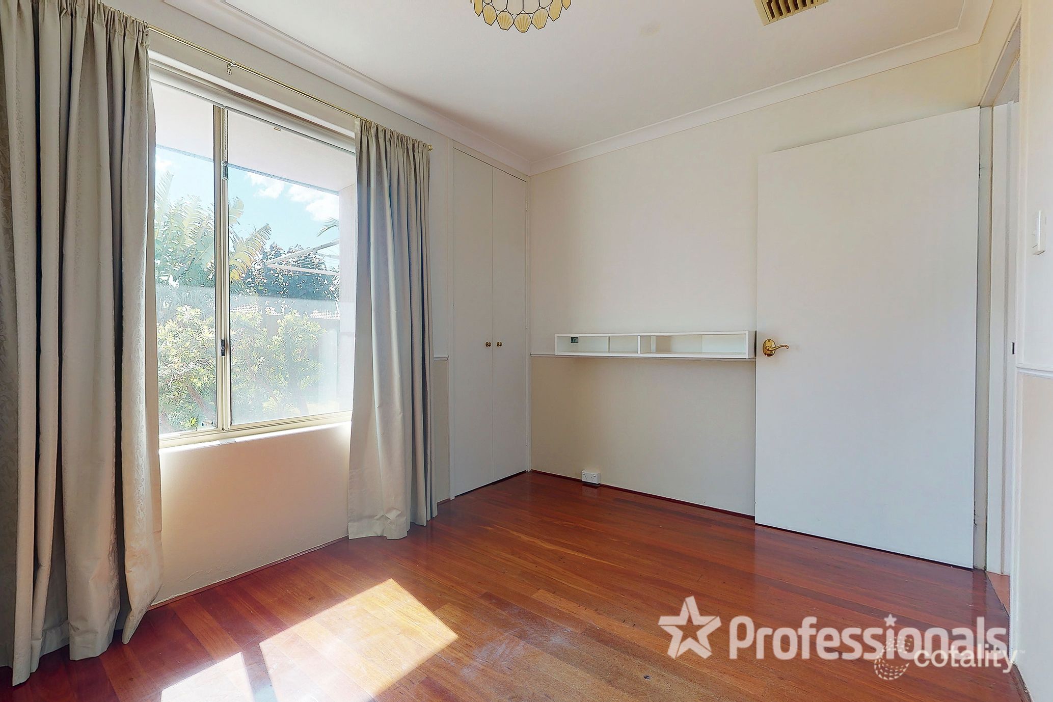 8 Kilto Cl, Ballajura, WA 6066