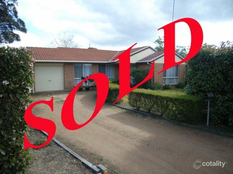 12 Pine St, Colo Vale, NSW 2575