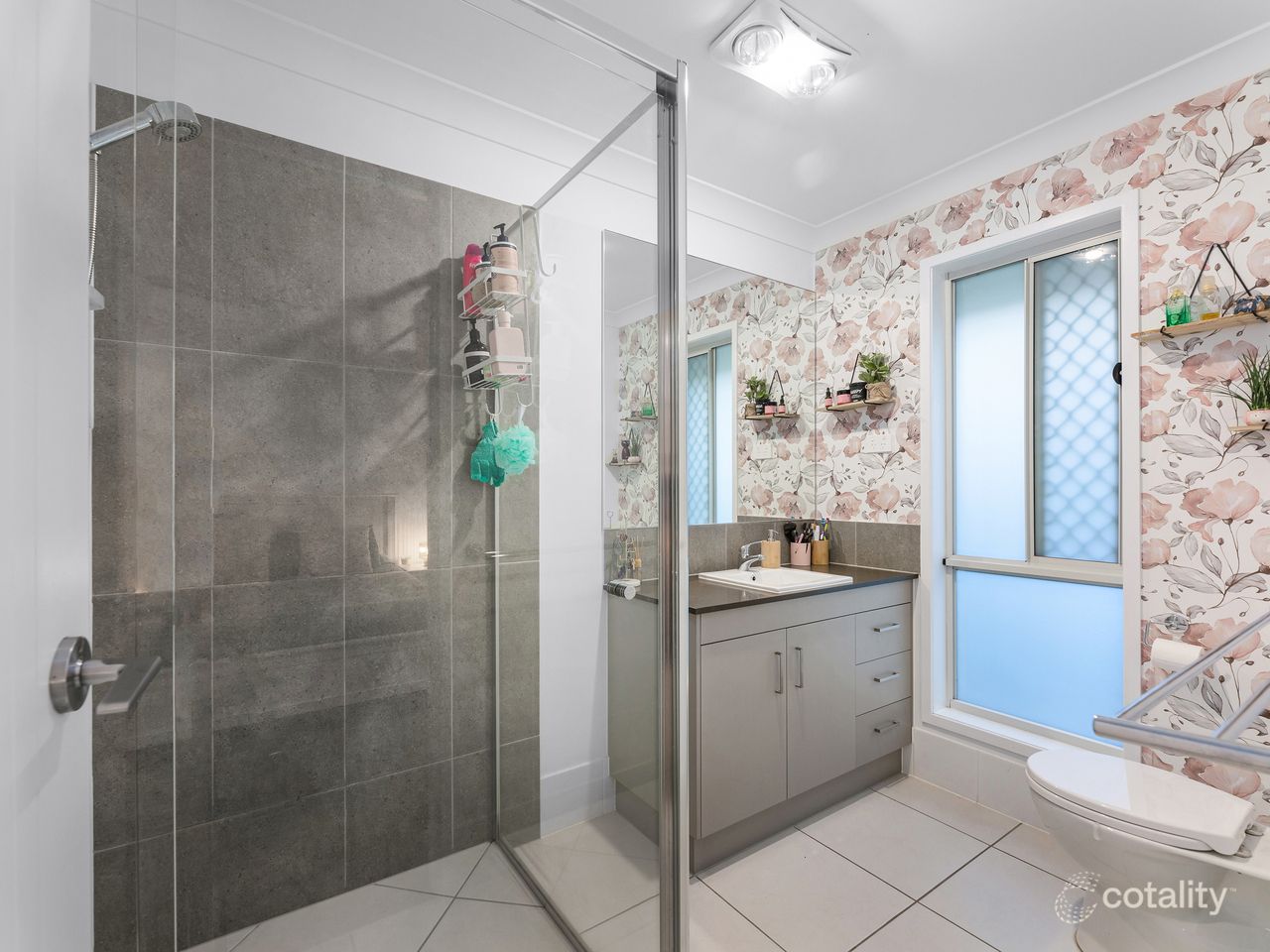 64 Minerva St, South Ripley, QLD 4306