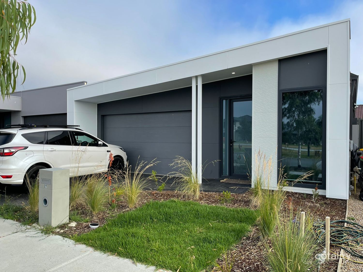 27 Timberline Pkwy, Pakenham, VIC 3810