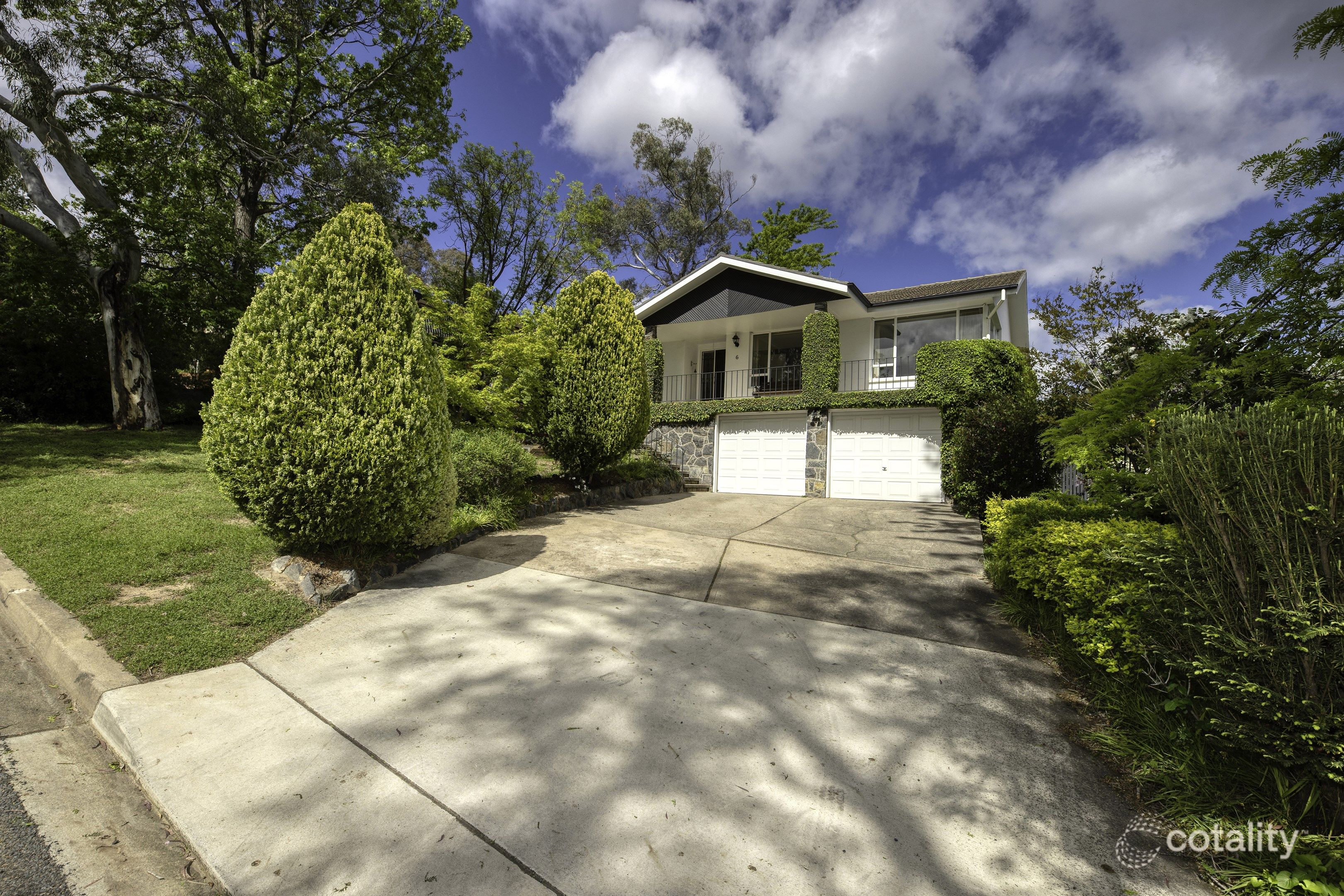 6 Brassey St, Deakin, ACT 2600