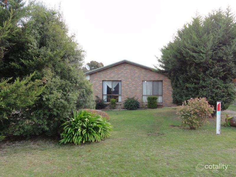 21 Castles Cres, Kyneton, VIC 3444