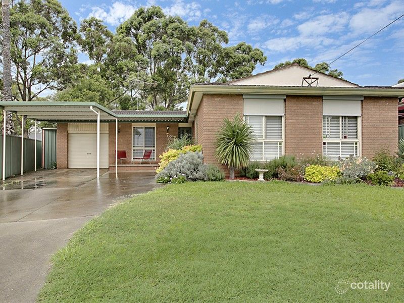 39 Wentworth Dr, Camden South, NSW 2570