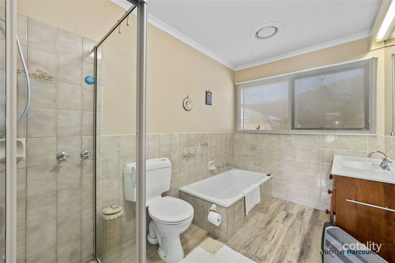 9 South Cres, Eildon, VIC 3713