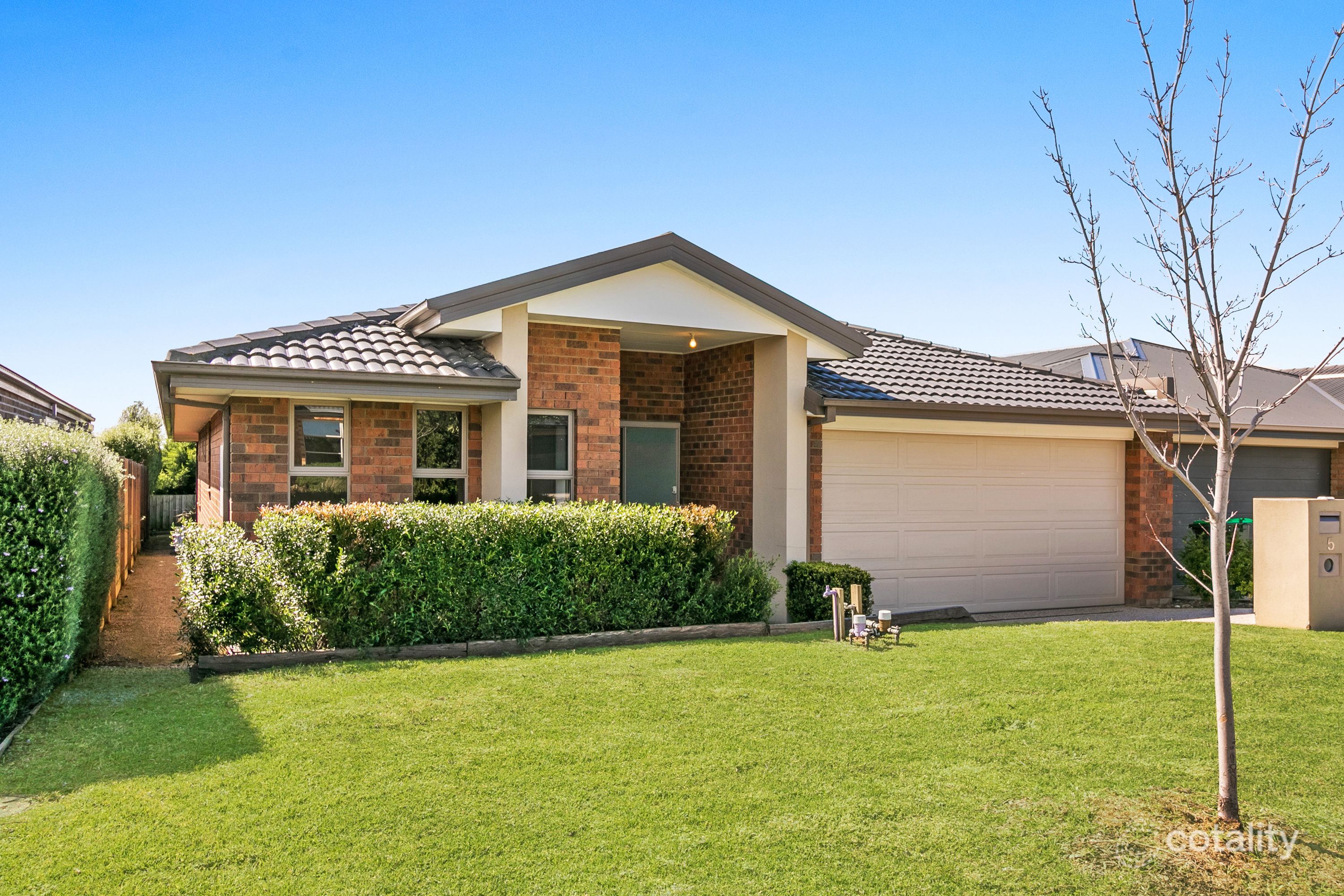 5 Galilee Dr, Sandhurst, VIC 3977