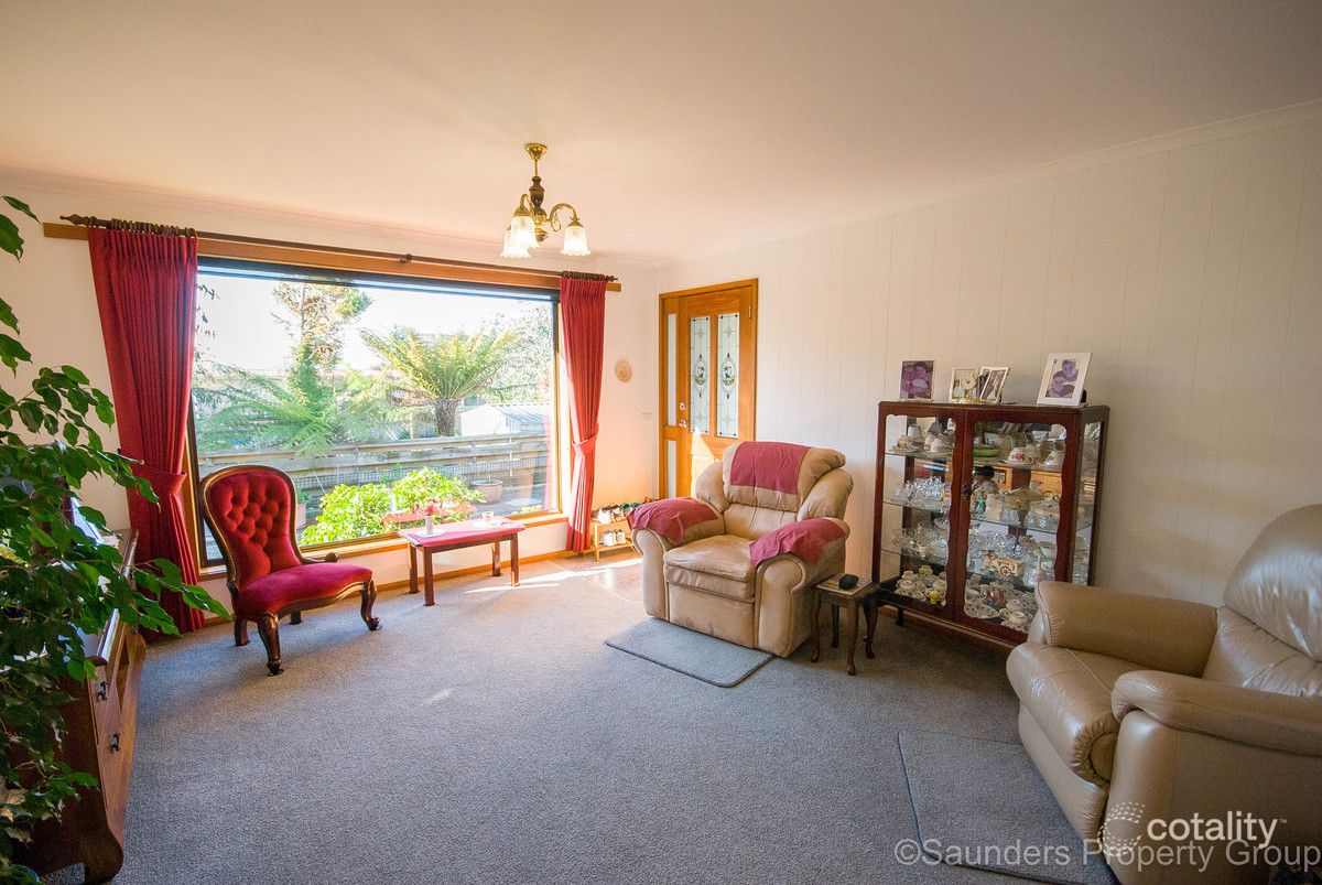 2/3 Cromwell Cres, Devonport, TAS 7310