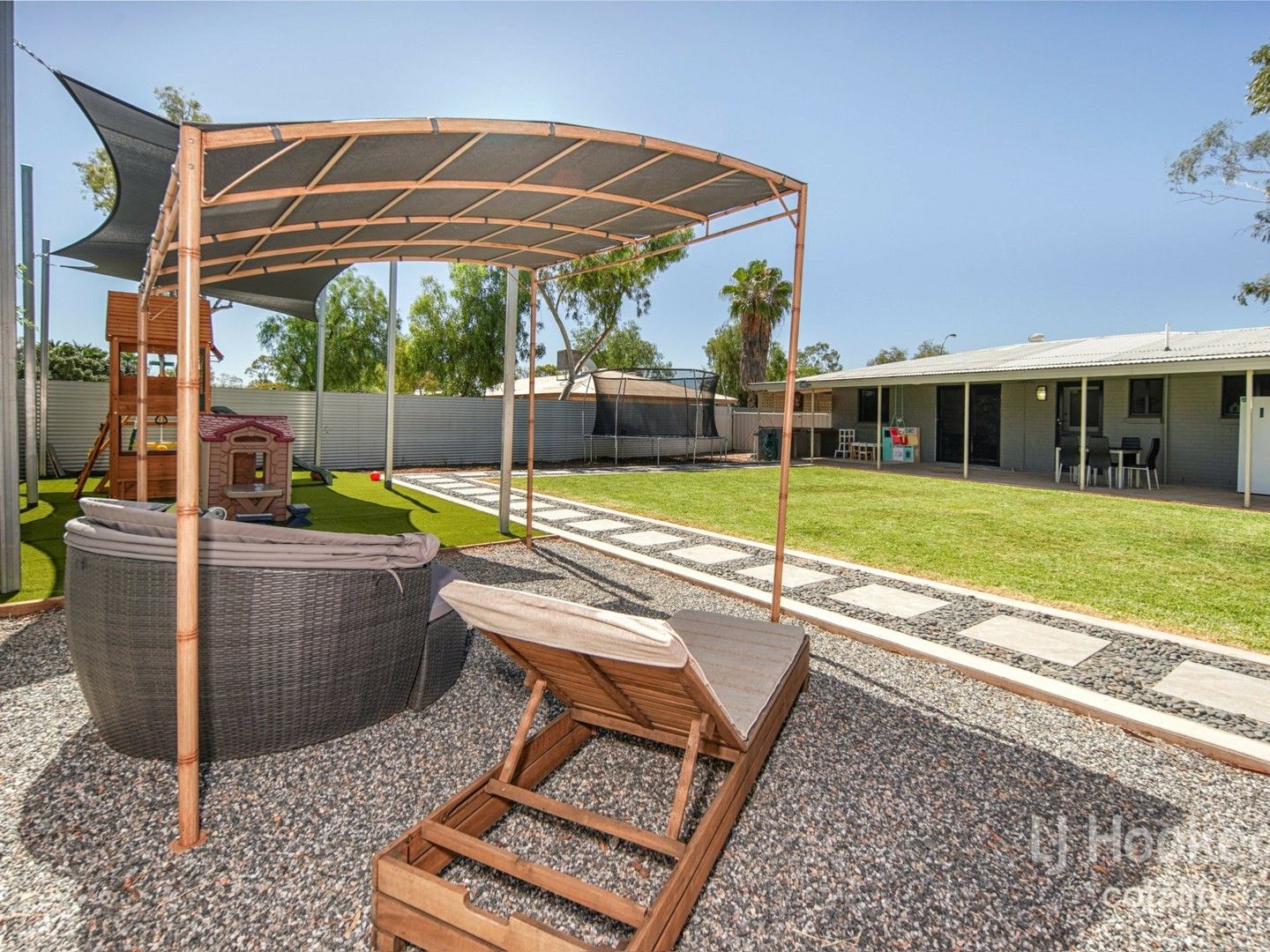 24 Plumbago Cres, Sadadeen, NT 0870