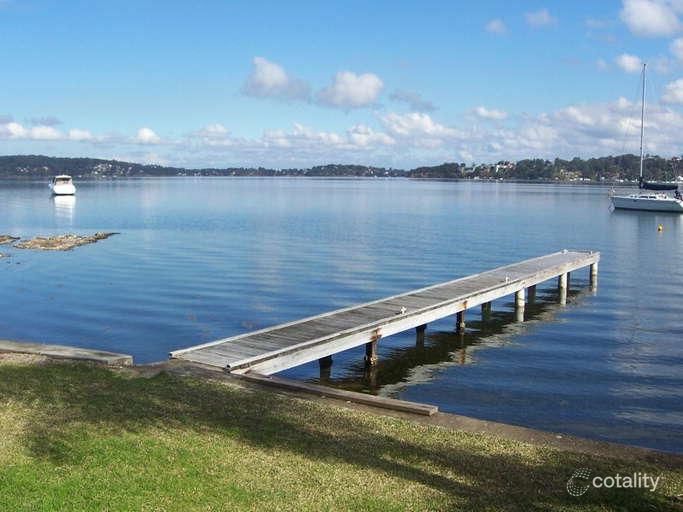 383 Coal Point Rd, Coal Point, NSW 2283