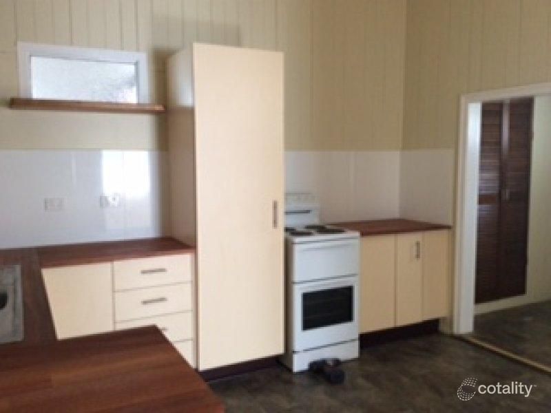 17 Elk St, Nanango, QLD 4615