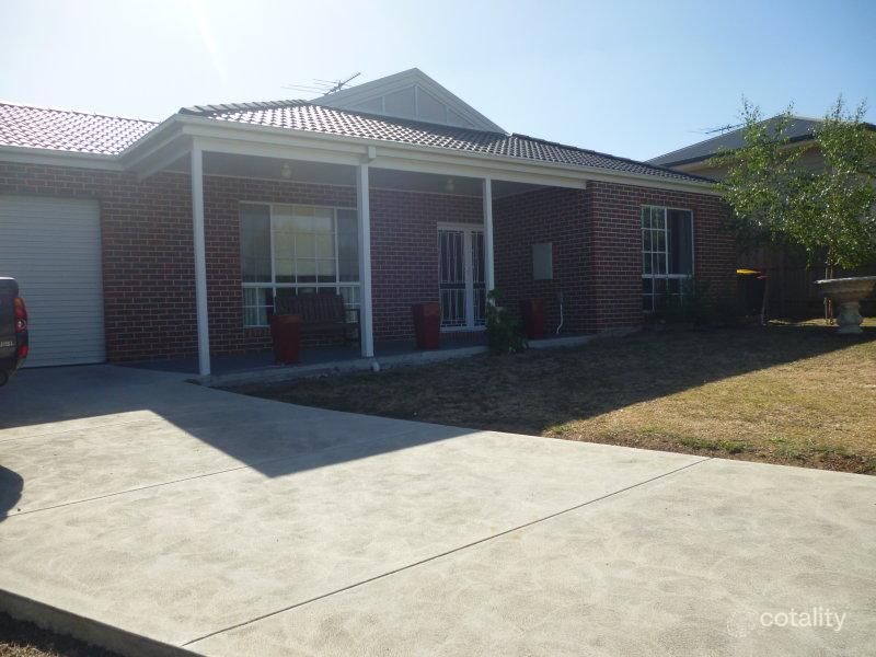 11 Spencer Rd, Ballan, VIC 3342