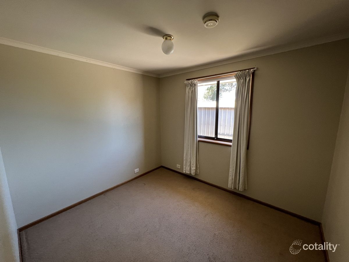 1 Siostrom Ct, Willaston, SA 5118