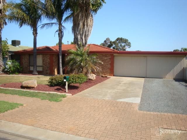 36 Uley Rd, Craigmore, SA 5114