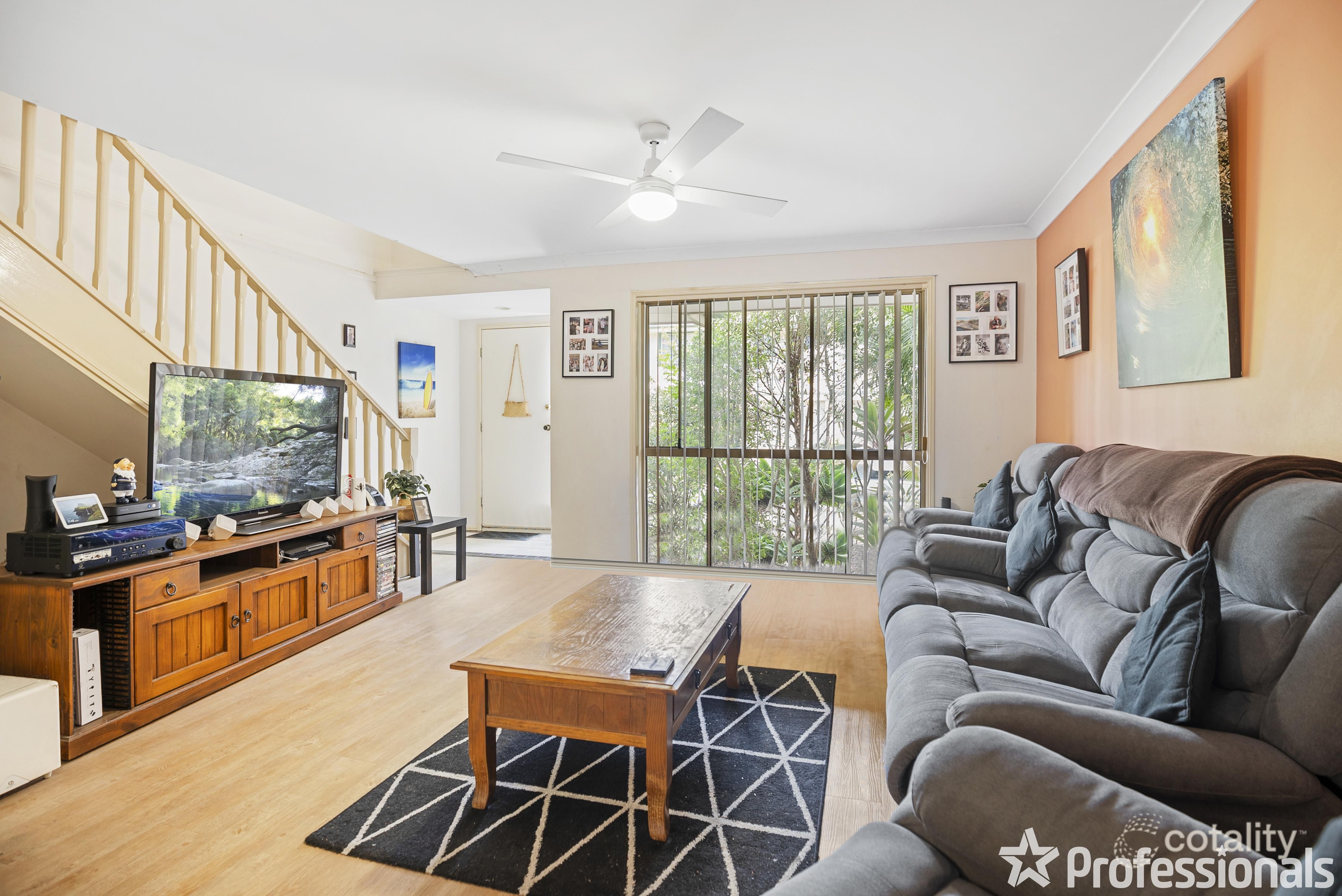 17/2 Koala Town Rd, Upper Coomera, QLD 4209